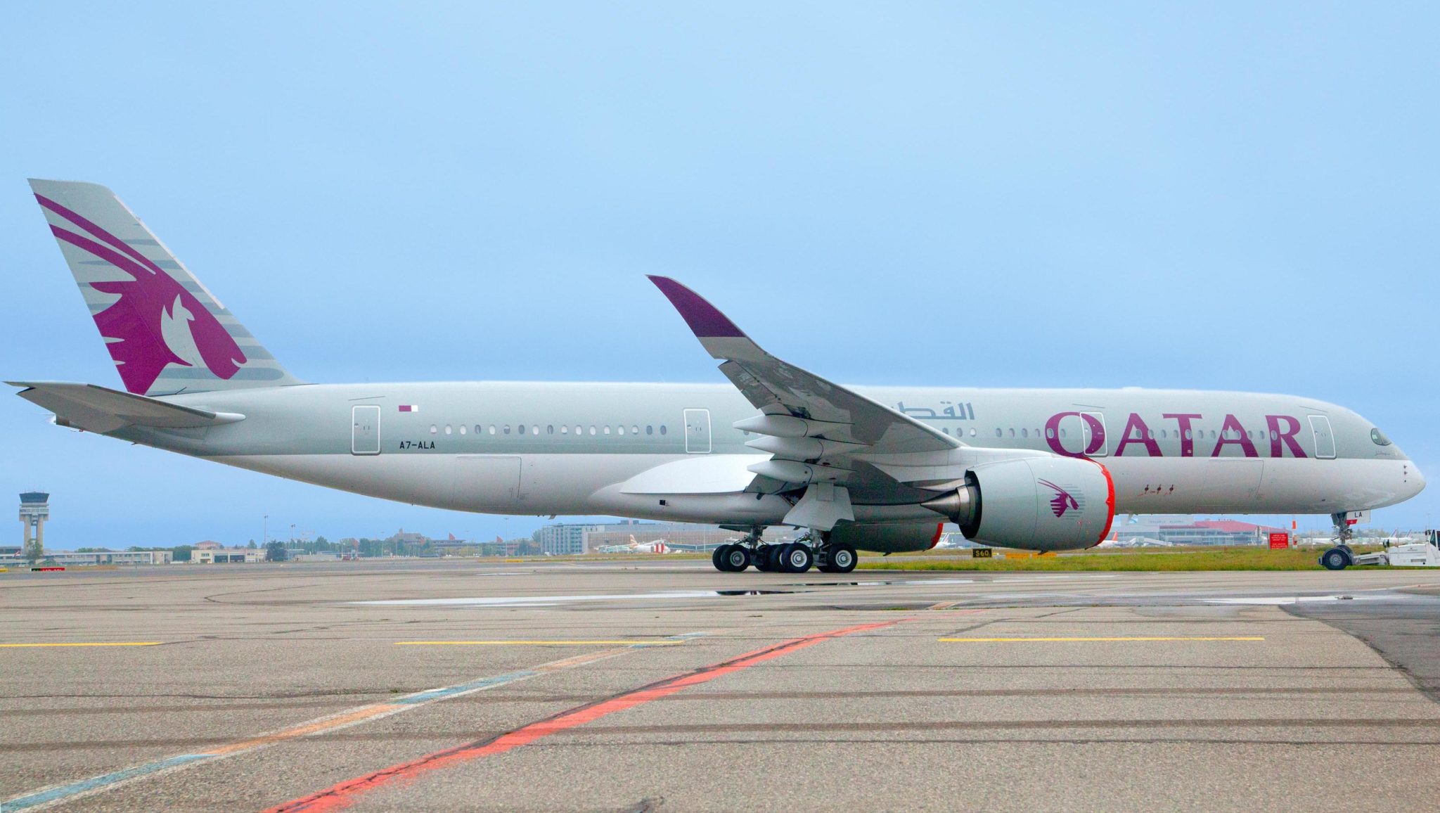 Qatar Airways first A350-900 in a picture from Airbus.