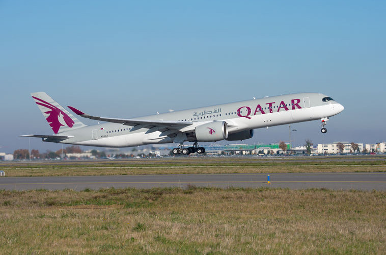 A350_XWB_Qatar_Airways_media_flight_take_off